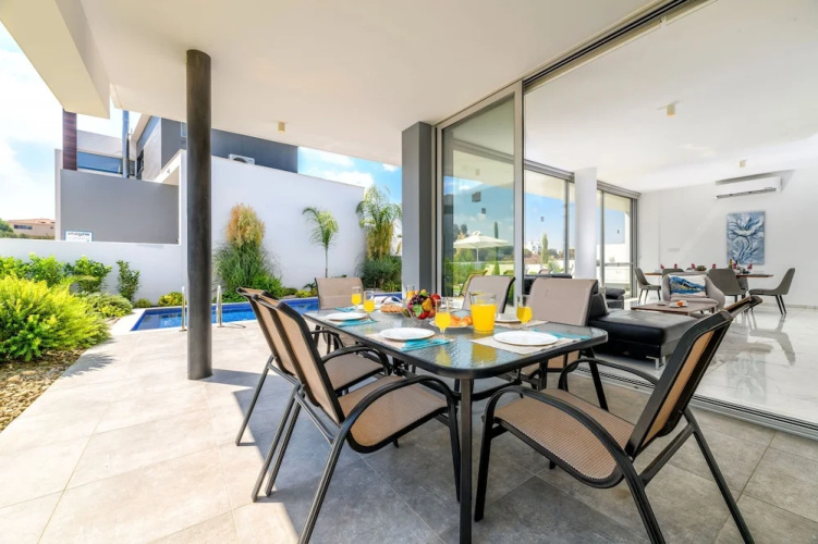 Olivine Waves Villa in Protaras