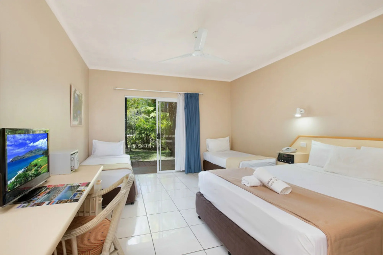 Hotel Tropiq