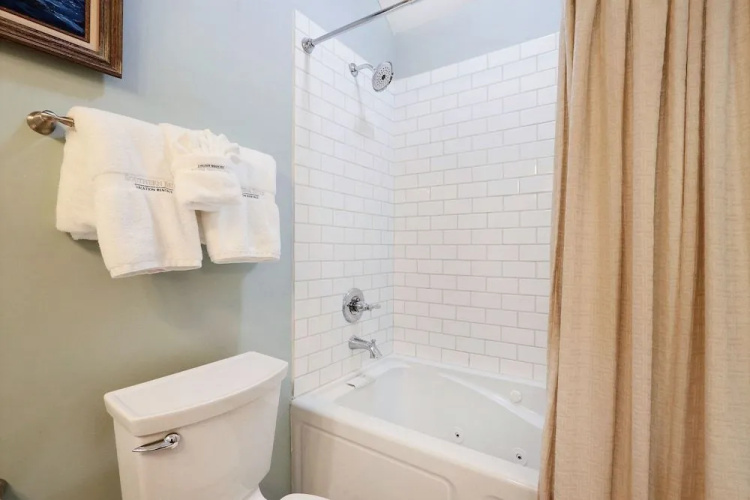 Gallery Stays - Low Country