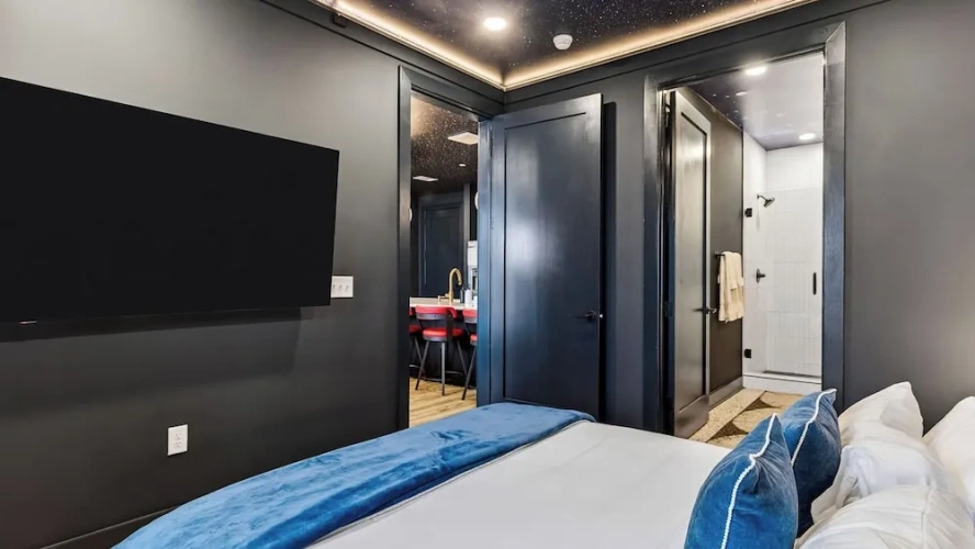 Guest rooms