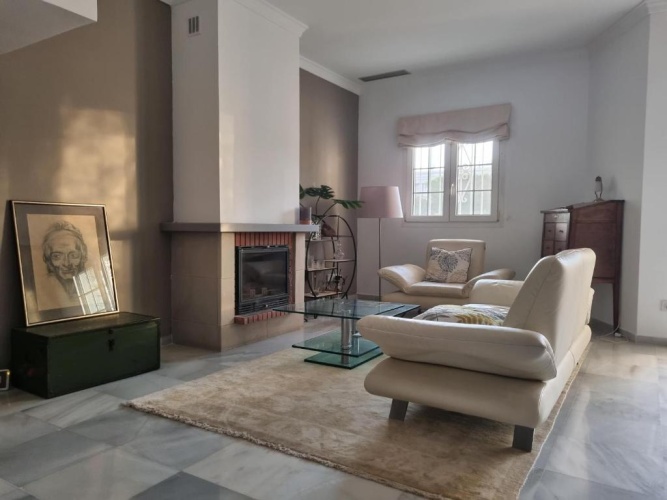 3 Bedrooms Cottage
