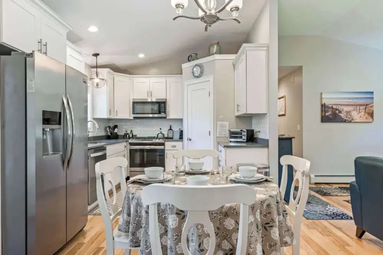 Tranquil Tides Home for 8!