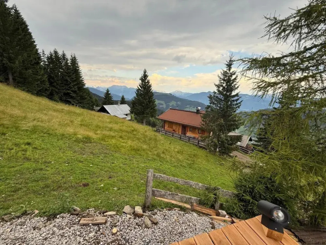 Panoramic hut in the ski Area
