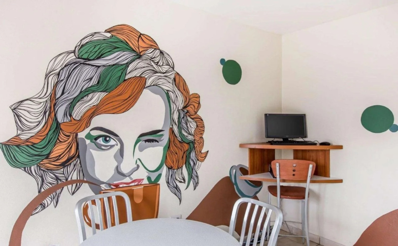 Le Consulat, an Ascend Hotel Collection Member