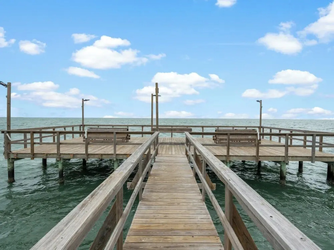A Bay From It All by Miss Kitty’s