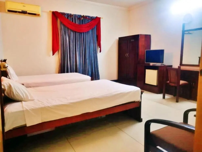 New Doves Inn Hotel