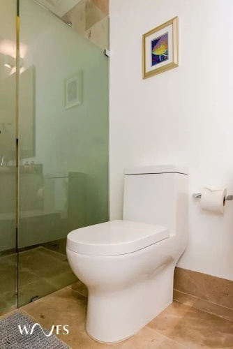 2 Br. Steps Away From the Beach Heated Pool
