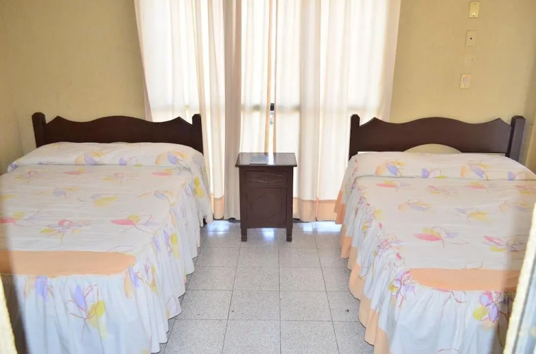 Hotel Gomez