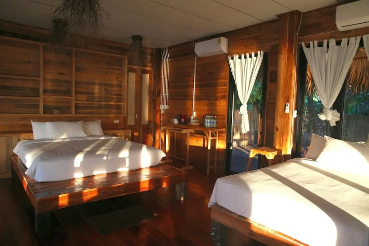 Standard Quadruple Family room