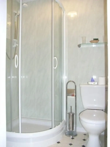 Superior Double Basement room