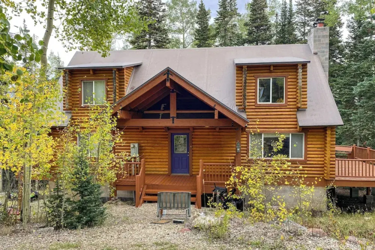 Quiet 2BR Fireplace Balcony W & D
