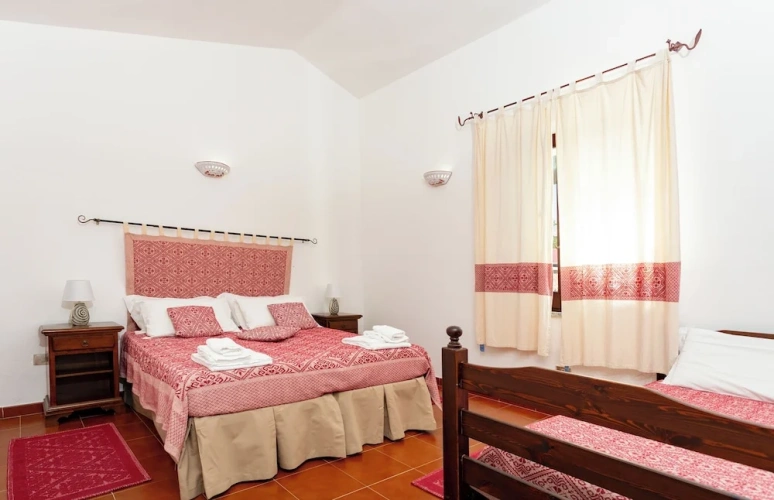 1 Bedroom Classic Triple room with garden view
