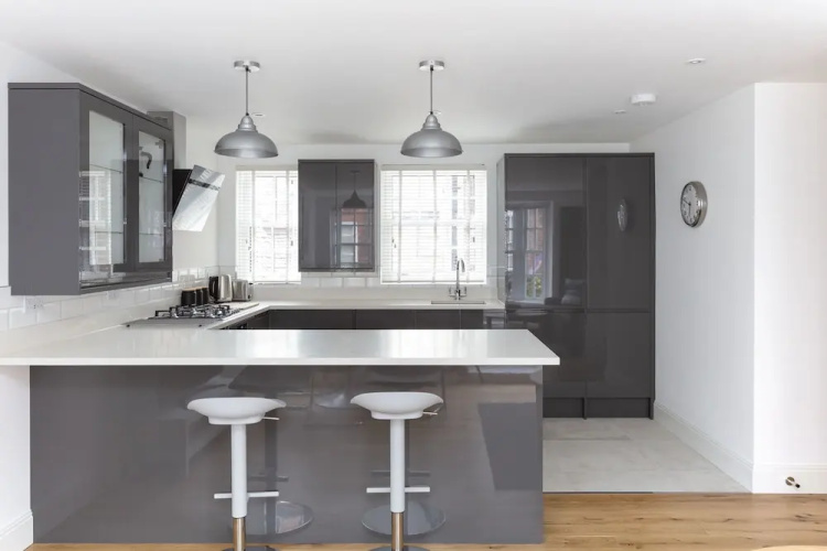 Hampden Apartments - The Louis
