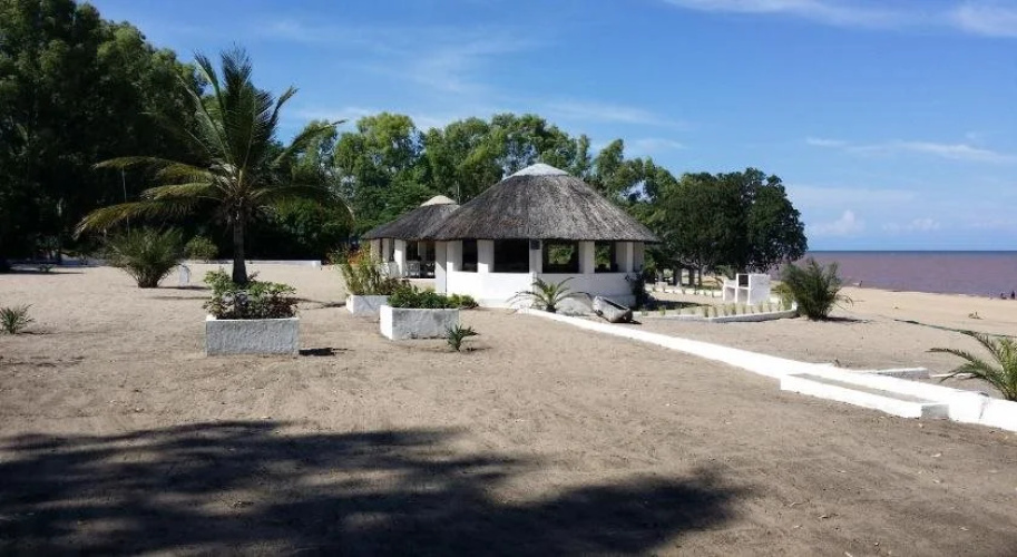 Fish Eagle Bay Lodge