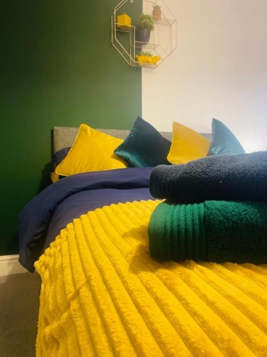 2 Bedrooms Apartment