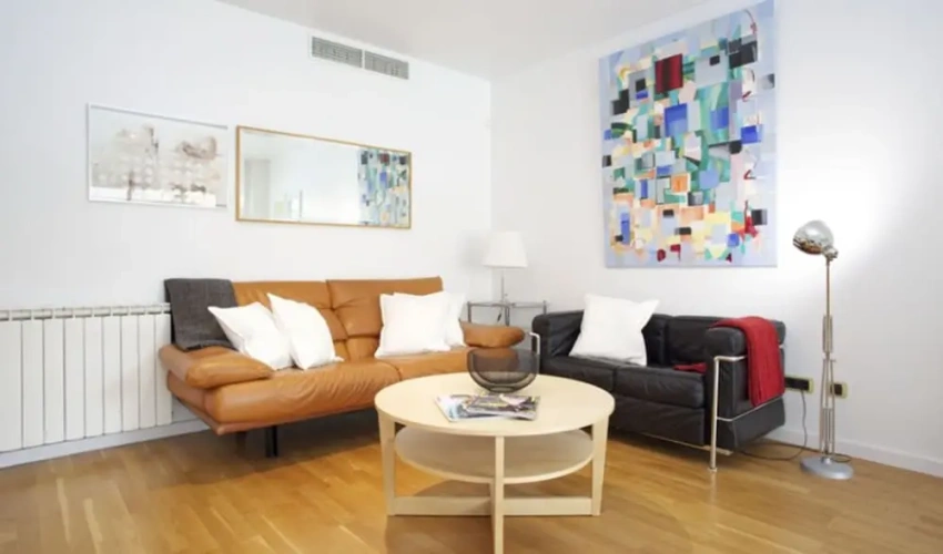3 Bedrooms Apartment