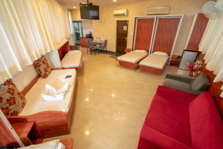 Seasons Suites