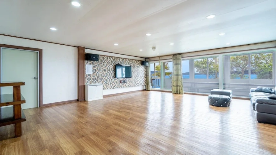 2 Bedrooms Standard room with ocean view