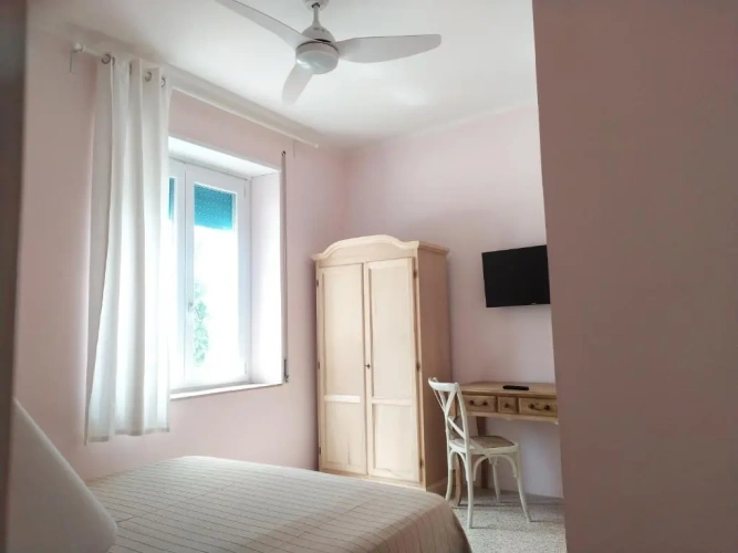 Apartment with garden view