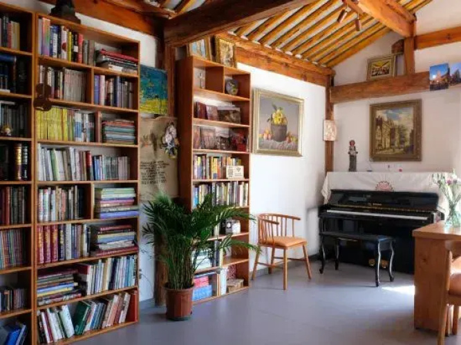 Shaxi Cantata Music Cafe B&B