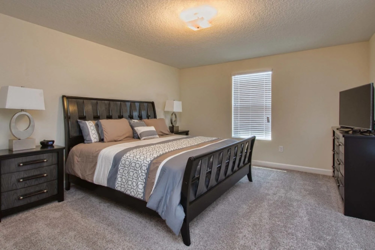 Storey Lake-5 Bedroom Pool Home-1663ST