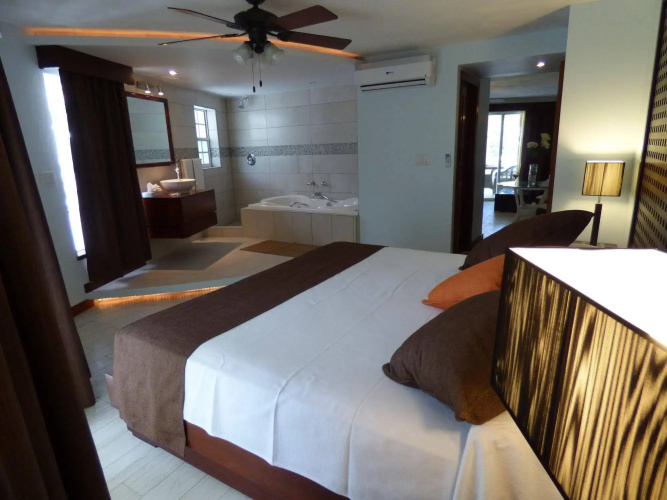 Paradise Beach Resort & Dive Center