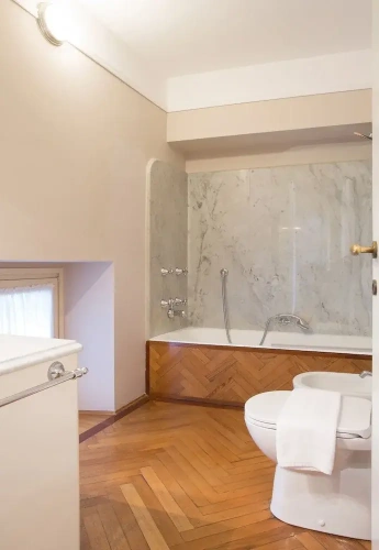 1 Bedroom Apartment with balcony