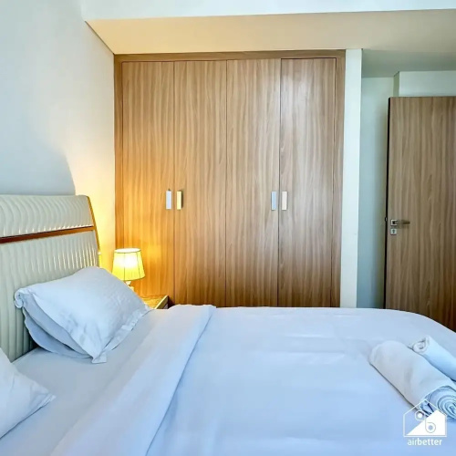Tranquil 1BR Escape With Pool View in Meydan