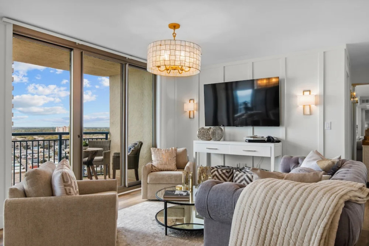1606 Brighton 3 Bedroom Condo