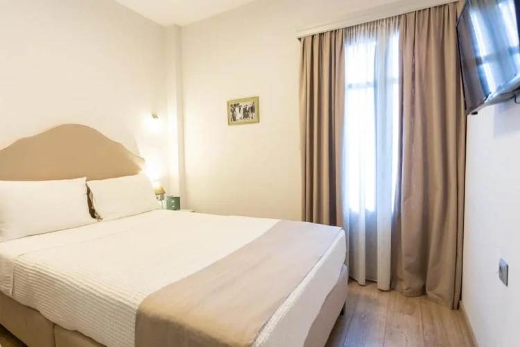 Deluxe Single room