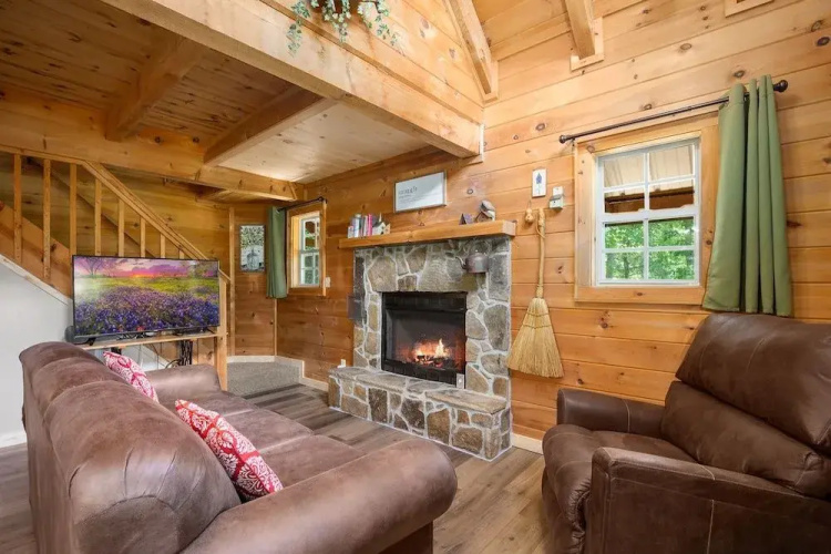 Silver Moon Cabin