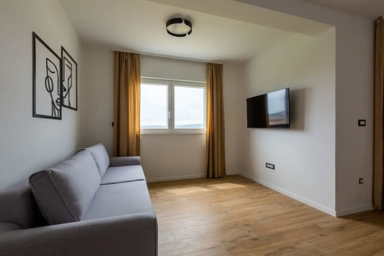 Apartment with balcony