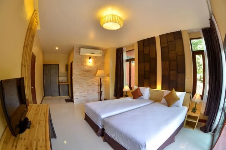 Deluxe room with balcony
