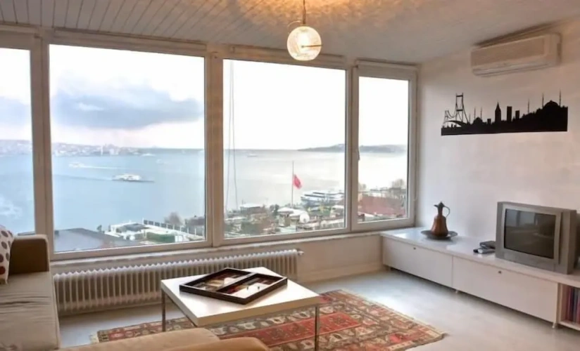 1 Bedroom Apartment with balcony and with sea view