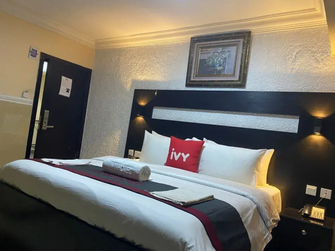 Aotel Hotels & Suites (Ojota)