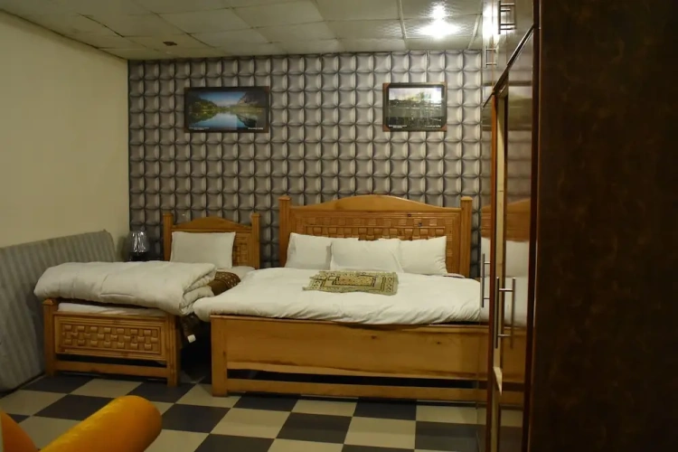 Deluxe Suite