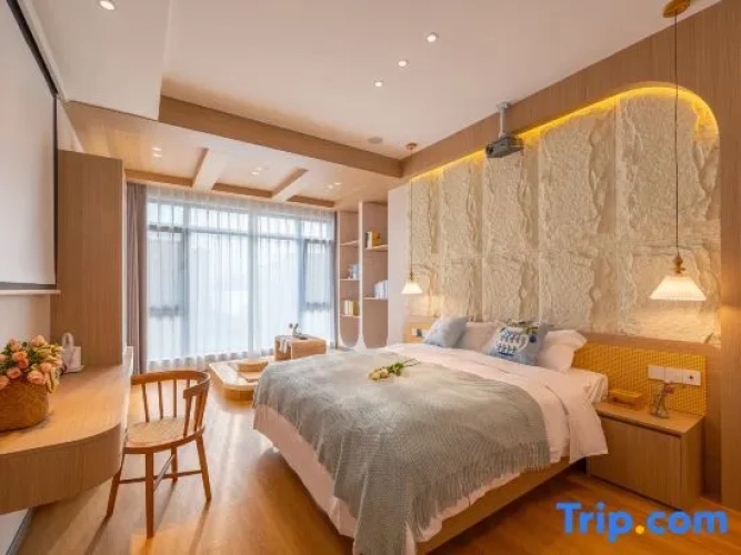 Deluxe Double Suite