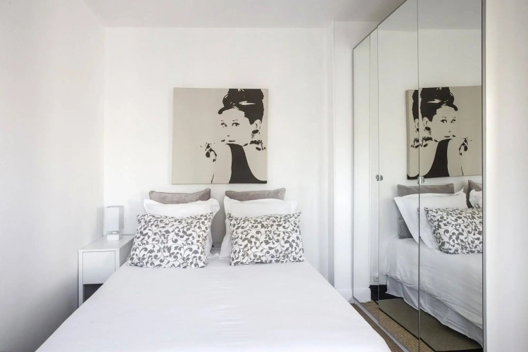 Designer Stay - Eiffel Tower