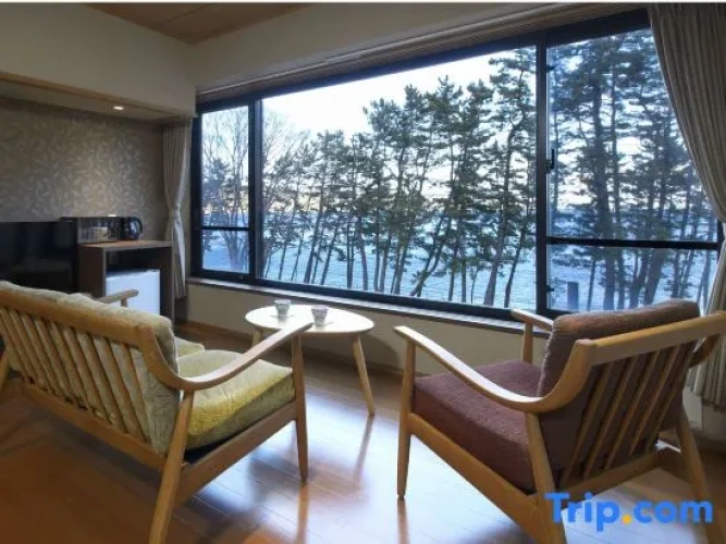 Deluxe room with ocean view