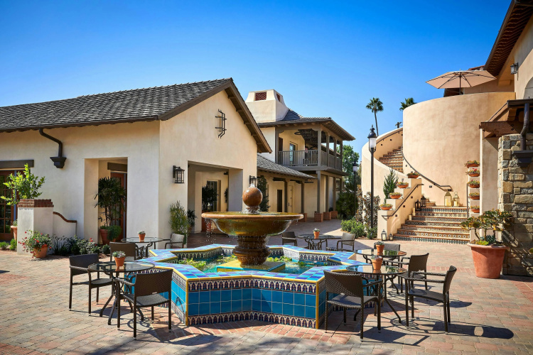 Inn At The Mission San Juan Capistrano, Autograph photo 46
