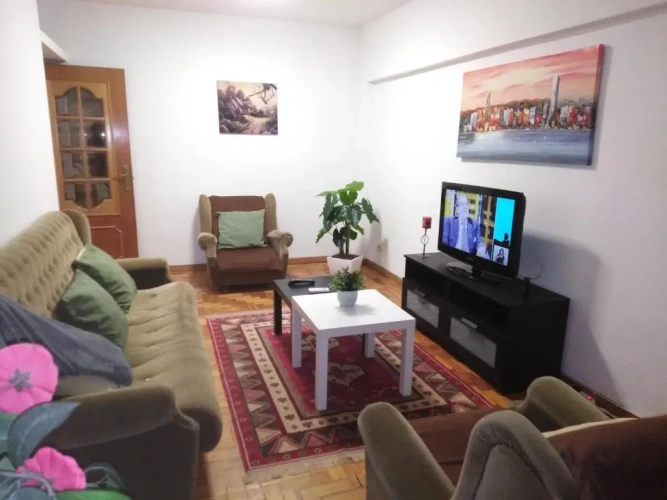 2 Bedrooms Cottage