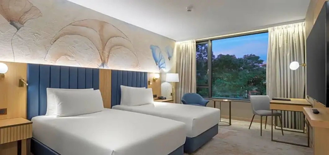 Guest Twin room with view