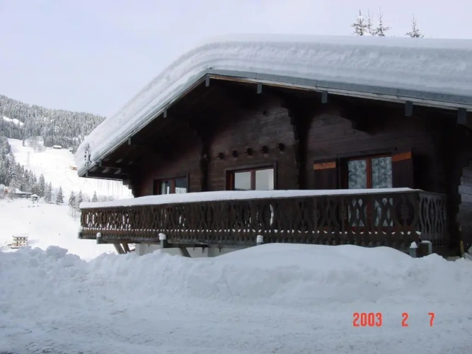 3 Bedrooms Chalet