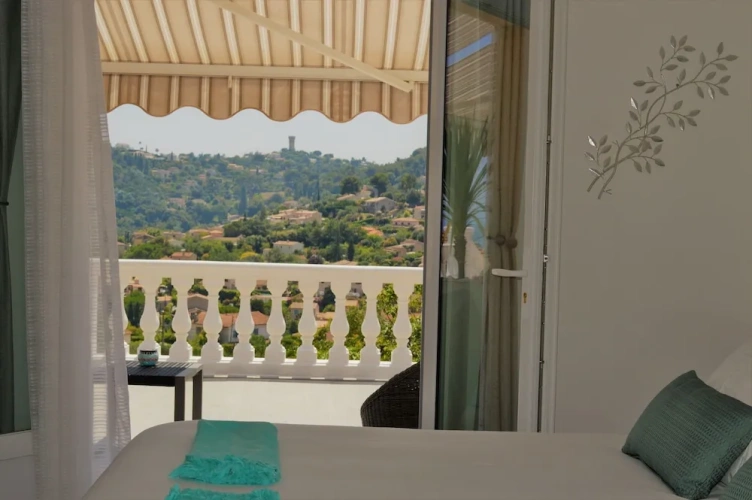 Deluxe Double room with partial sea view