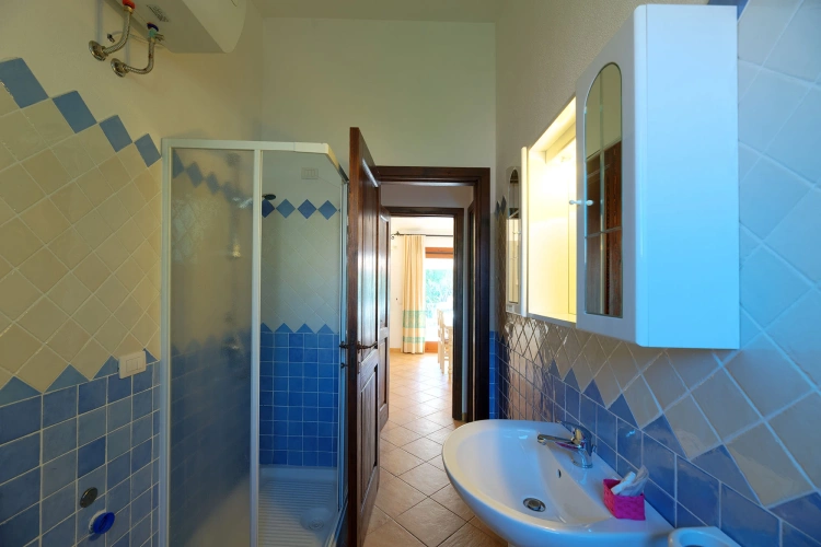 2 Bedrooms Apartment with sea view