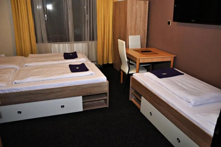 Classic Triple room