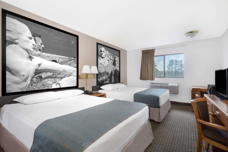 1 Bedroom Double Suite