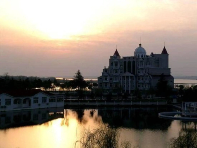 Seaside City Resort Village