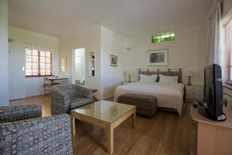 Deluxe Suite