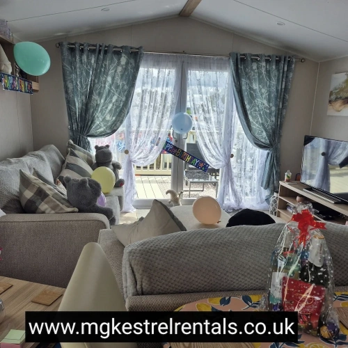 3 Bedrooms Cottage with balcony and with garden view